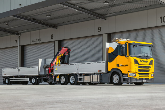 Allegro Transport Fahrzeugpark Scania 5 Achs Anhaengerzug Heckkran